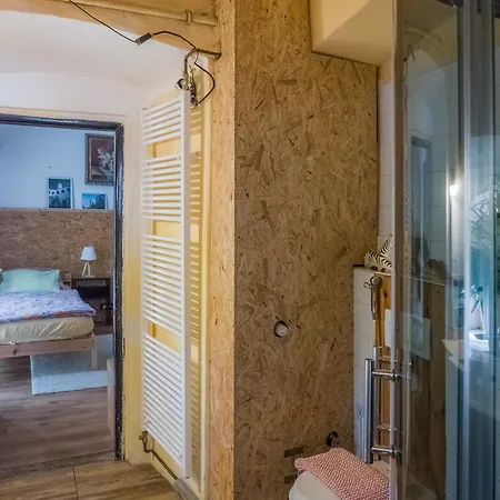 Very Old House Apartmán