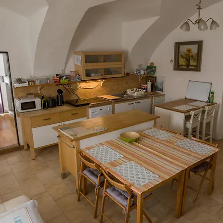 Very Old House Apartmán