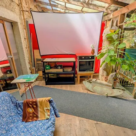 Very Old House Apartmán Ptice