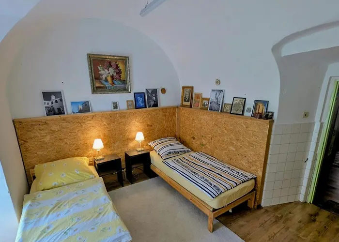 Very Old House Apartment *